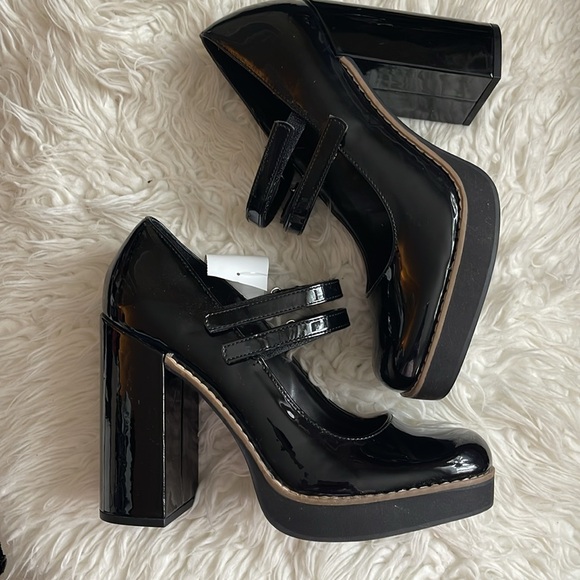 Steve Madden
Women's Twice Mary Jane Platform Pumps - Picture 8 of 11